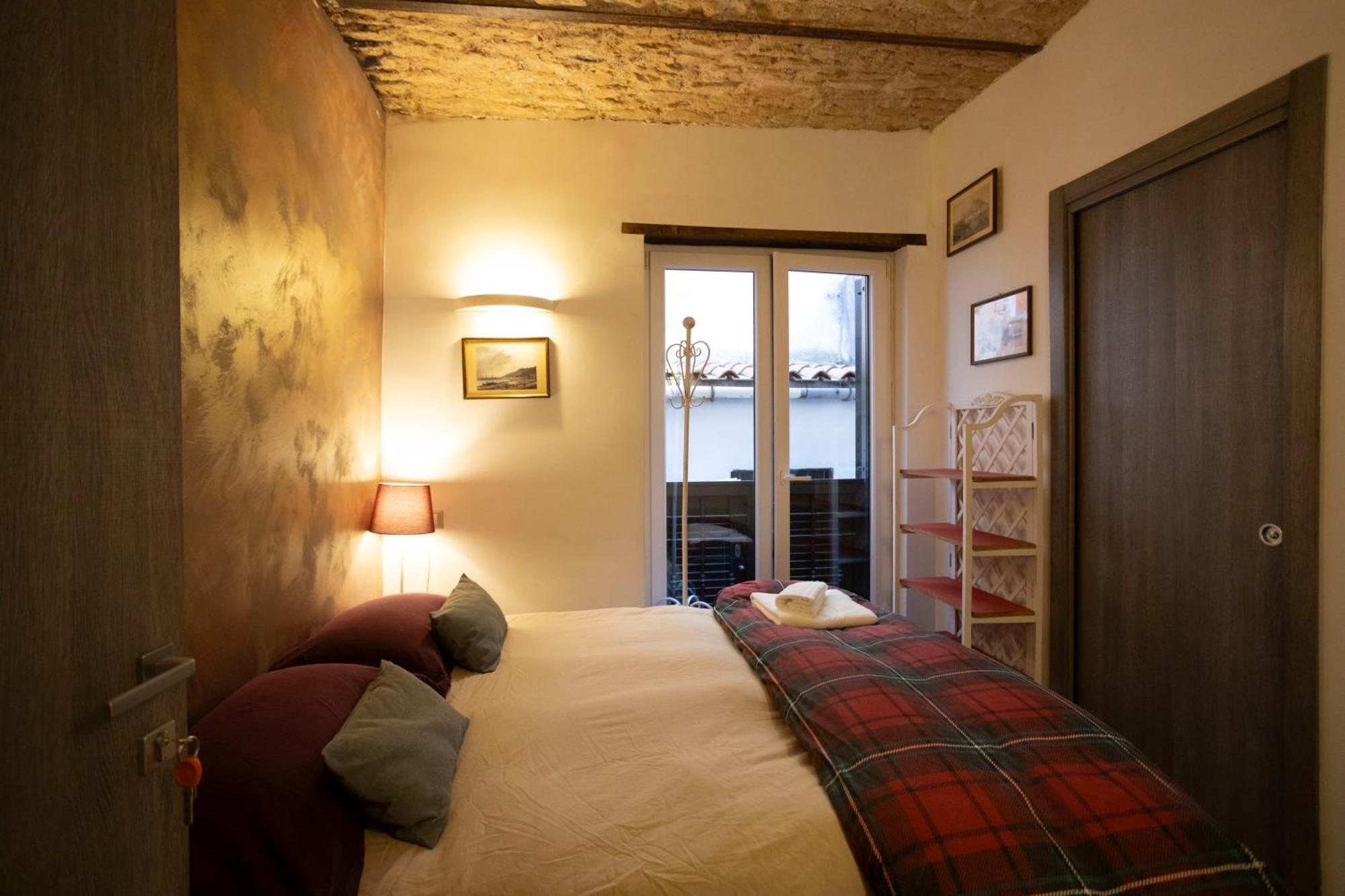Bed and Breakfast Il Campanile à Salernes Extérieur photo