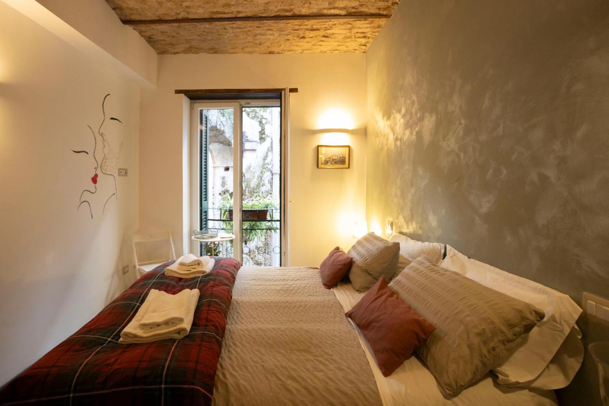 Bed and Breakfast Il Campanile à Salernes Extérieur photo