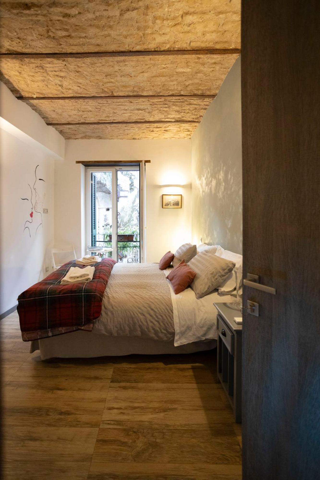 Bed and Breakfast Il Campanile à Salernes Extérieur photo